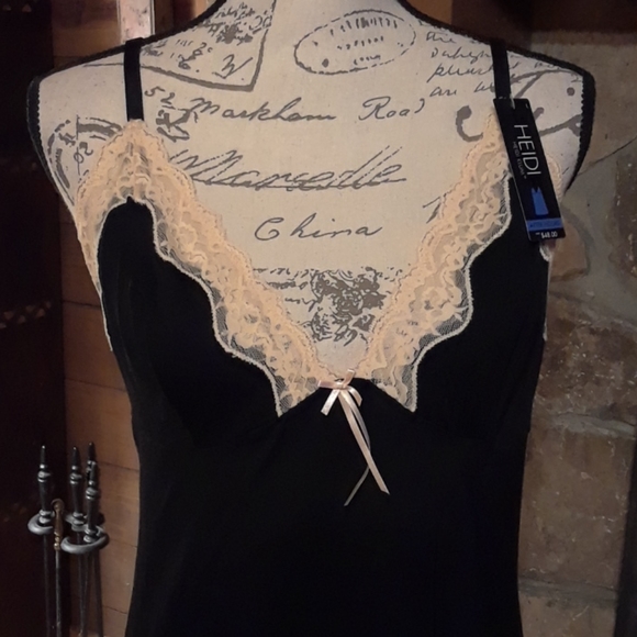 Heidi Klum Intimates Other - NWT Heidi Klum short nightgown